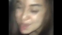 Usai buka hijab, muncul videonya tengah berjoget-joget di sebuah bar yang berujung pelaporan kepada rekannya yang memposting video tersebut. Dok. Instagram/Mak Lamis