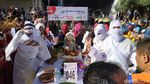 Seru Banget! Begini Meriahnya Festival Rujak Ulek di Surabaya
