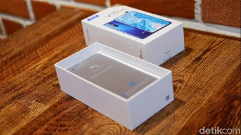 Kendati secara tampilan sama sesungguhnya Vivo V15 Pro punya banyak perbedaan dengan Vivo V15.  (Foto: detikINET/Adi Fida Rahman)