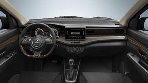 Interior Suzuki Ertiga Serba Hitam