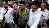 Menteri Agama Lukam Hakim Saifuddin kembali ke kantornya di Jalan Lapangan Banteng, Jakarta Pusat, Senin (18/3/2019).
