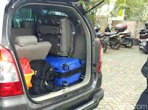 Usai Geledah Kantor DPP PPP, KPK Bawa Koper Warna Biru