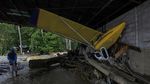 Pesawat dan Mobil Rusak Akibat Banjir Bandang di Papua