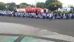 Penampakan Mobil Pertamina Saat Disandera Pendemo di Depan Istana