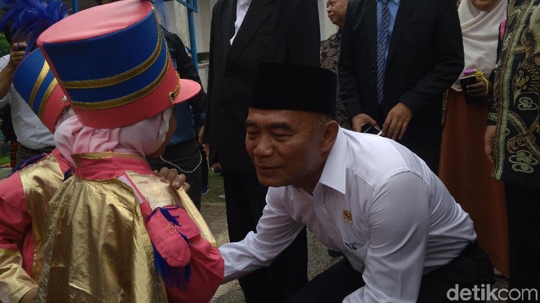 Tanggapi Sandiaga, Mendikbud: UN Itu Sulit, Kalau Gampang Dagelan Tanggapi Sandiaga, Mendikbud: UN Itu Sulit, Kalau Gampang Dagelan