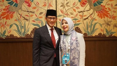 5 Gaya Mpok Nur, Istri Sandiaga di Debat Pilpres: Blazer hingga Jaket Bomber
