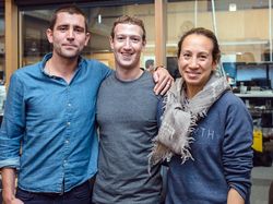 Bos Kesayangan Karyawan Facebook dan Istrinya yang Sederhana