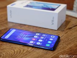 Unboxing Vivo V15 Pro