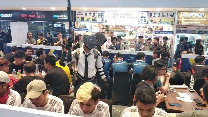 Kompetisi eSports dihelat akhir pekan kemarin di Mangga Dua (dok.NXL Mobile Esports 2019) Kompetisi eSports dihelat akhir pekan kemarin di Mangga Dua (dok.NXL Mobile Esports 2019)
