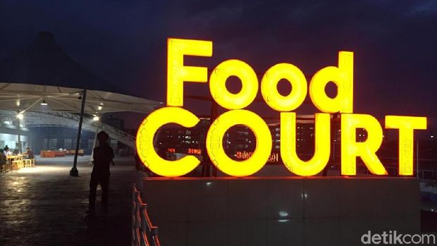 Area foodcourt Muara Baru  