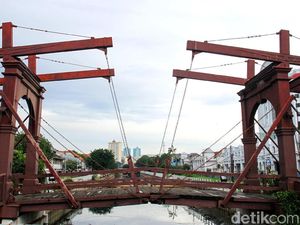6 Wisata Sejarah Antimainstream Terbaik Jakarta, Ada Jembatan Tertua di Indonesia