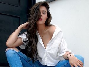 Liburannya Model Seksi yang Dikirimi Pesan Nakal Cristiano Ronaldo