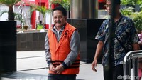 Sibron Azis tiba di gedung KPK untuk menjalani pemeriksaan lanjutan kasus suap proyek infrastruktur di Kabupaten Mesuji, Senin (18/3/2019).
