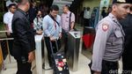 KPK Amankan 2 Koper Dokumen dari Kantor Menag