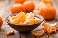 Rutin Makan 9 Buah yang Segar Manis Ini Bisa Bikin Kulit Mulus dan Kencang