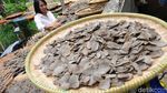 Wow! Kulit Pisang Disulap Jadi Kerupuk yang Lezat