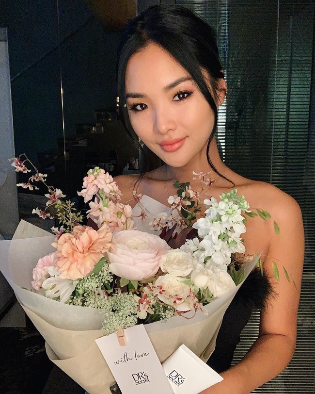 Saya harus makan dengan hati-hati. Ketika saya menginginkan makanan ringan, saya akan mengonsumsi buah sebagai gantinya. Saya juga makan lebih banyak protein daripada karbohidrat, serta buah-buahan, tuturnya. Foto: Instagram