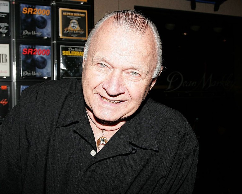 Legenda Surf Rock Dick Dale Meninggal Dunia Legenda Surf Rock Dick Dale Meninggal Dunia