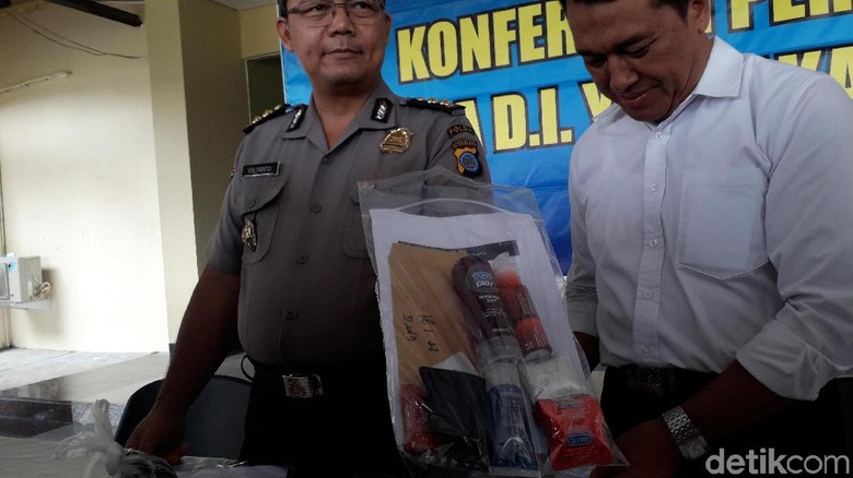 Prostitusi Online di Yogya Tawarkan Mahasiswi Tarifnya Rp 3 Juta Prostitusi Online di Yogya Tawarkan Mahasiswi Tarifnya Rp 3 Juta