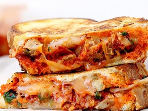 5 Makanan Ini Ternyata Enak Banget Dijodohkan dengan Keju