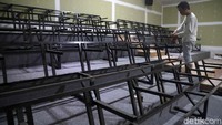 Bioskop tersebut dibangun agar warga Jakarta dengan tingkat perekonomian menengah ke bawah bisa merasakan dan menikmati fasilitas bioskop rakyat ini dengan sangat terjangkau.