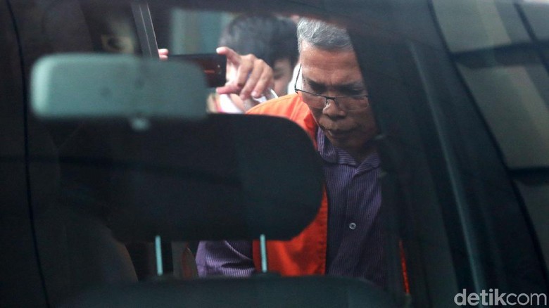 Jaksa KPK Tanya Pejabat PUPR: Anda Simpan Rp 1,3 M di Kamar Mandi? Jaksa KPK Tanya Pejabat PUPR: Anda Simpan Rp 1,3 M di Kamar Mandi?