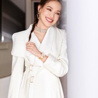 Anda yang hobi nonton film Taiwan atau Hong Kong pasti sudah familiar dengan Shu Qi. Aktris asal China tersebut cukup terkenal dengan peran-perannya di berbagai film, termasuk So Close hingga The Transporter. Foto: Instagram @sqwhat