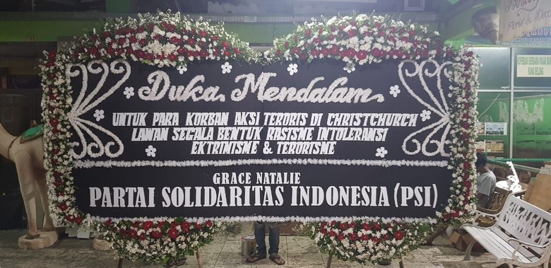 Karangan Bunga Duka Cita dari PSI di Kedubes New Zealand Karangan Bunga Duka Cita dari PSI di Kedubes New Zealand