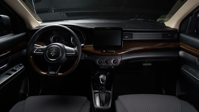 Interior Suzuki Ertiga Serba Hitam
