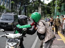 Order Taksi-Ojek Online Terimbas Imbauan Kerja dari Rumah