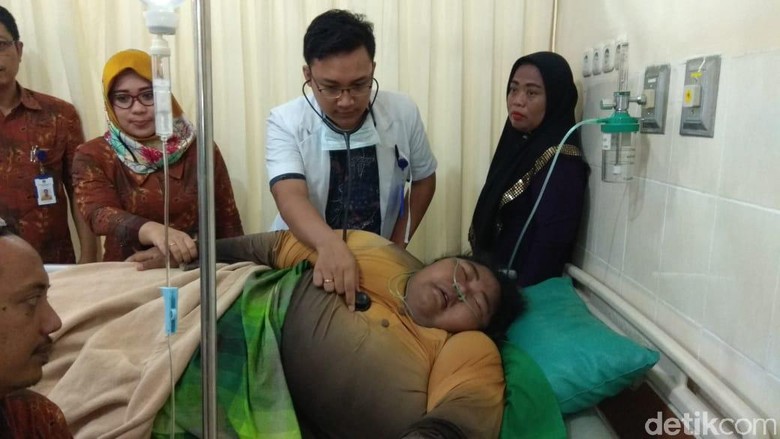Sesak Napas Diduga Karena Obesitas, Perempuan Ini Dilarikan ke RS Sesak Napas Diduga Karena Obesitas, Perempuan Ini Dilarikan ke RS