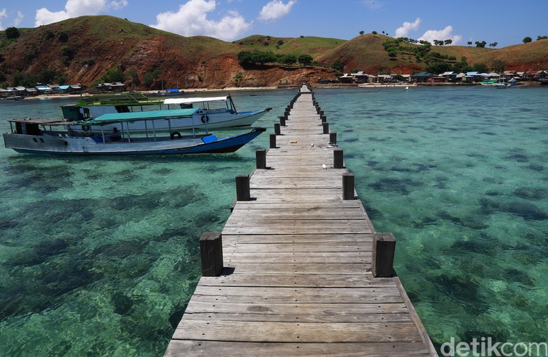 Potensi Papagarang: Bukit Keramat hingga Laut Jernih Bak Kristal Potensi Papagarang: Bukit Keramat hingga Laut Jernih Bak Kristal