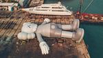 Patung KAWS Sepanjang 37 Meter Tiba di Hong Kong, Begini Penampakannya