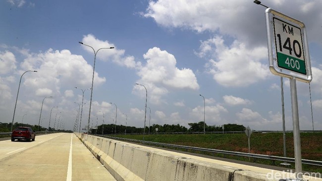Menjajal Tol Terpanjang RI, Bagaimana Rasanya?