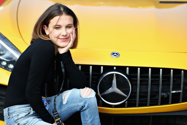 Kabarnya, hubungan mereka sudah mendapat restu dari Victoria Beckham. Namun hingga saat ini pihak Romeo maupun Millie belum memberikan konfirmasi. Posh (sebutan Victoria Beckham saat masih di Spice Girls) sudah memberi restu karena dia penggemar berat Millie, kata sumber. Foto: Getty Images