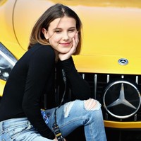 Kabarnya, hubungan mereka sudah mendapat restu dari Victoria Beckham. Namun hingga saat ini pihak Romeo maupun Millie belum memberikan konfirmasi. Posh (sebutan Victoria Beckham saat masih di Spice Girls) sudah memberi restu karena dia penggemar berat Millie, kata sumber. Foto: Getty Images