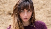 Namanya Ana de Armas, wanita berparas cantik ini merupakan artis asal Kuba. (ana_d_armas/Instagram)