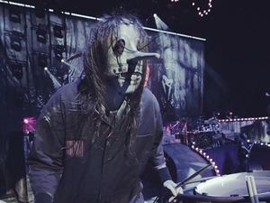 Gugat soal Gaji, Pemain Perkusi Slipknot Cabut