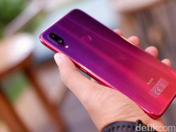Unboxing Redmi Note 7 Buatan Indonesia
