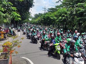 Driver Usul Tarif Ojol Rp 2.400/Km, Kemenhub: Mending Taksi Online