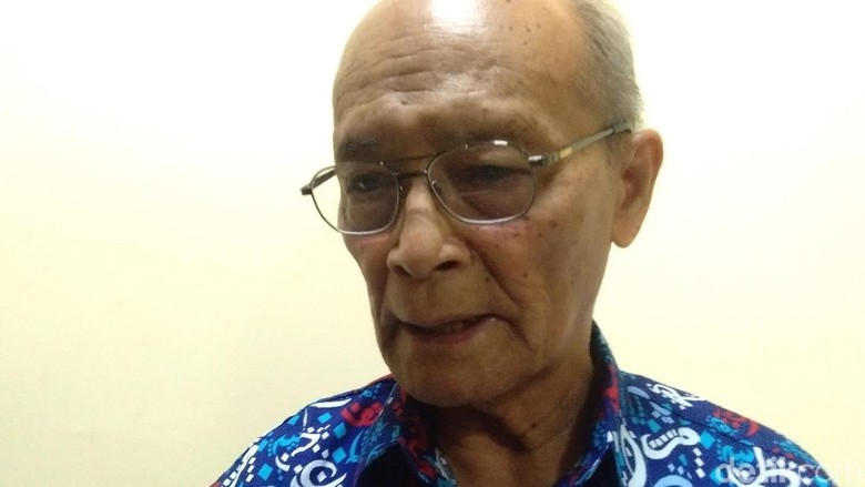 Sebut Penyebar Hoaks Tak Beradab, Buya Syafii: Media Jangan Diam! Sebut Penyebar Hoaks Tak Beradab, Buya Syafii: Media Jangan Diam!