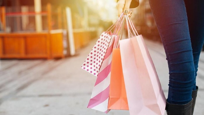 Ilustrasi shopping atau berbelanja. Foto: iStock Ilustrasi shopping atau berbelanja. Foto: iStock