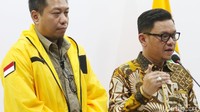 Ketua DPP Golkar Ace Hasan Syadzily yang membacakan amanat Ketum Golkar Airlangga Hartarto di DPP Golkar, Jalan Anggrek Neli, Kemanggisan, Jakarta Barat, Selasa (19/3/2019), mengatakan DPP Partai Golkar telah mengambil keputusan pemberhentian saudara Erwin Aksa dari posisi di DPP Golkar sebagai Ketua Bidang Koperasi dan UKM.