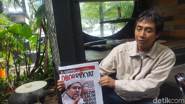  Spanduk  Launching Dicopot Paksa Redaksi  Obor Rakyat Ogah 