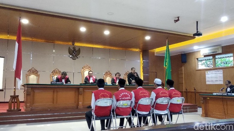 Cerita Terdakwa Pengeroyok Haringga Cegah Amukan Bobotoh Cerita Terdakwa Pengeroyok Haringga Cegah Amukan Bobotoh