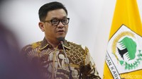 Partai Golkar telah mengambil sikap terkait salah satu pengurus mereka, Erwin Aksa, yang mendukung Prabowo Subianto-Sandiaga Uno di Pilpres 2019. Golkar memutuskan mencopot Erwin dari jabatan struktural di kepengurusan.