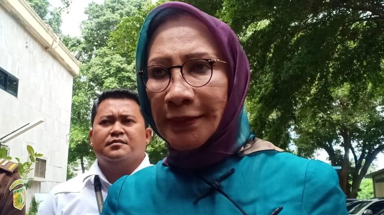 Ratna Sarumpaet: Saya Cantik dari Lahir, Hanya Sedot Lemak Ratna Sarumpaet: Saya Cantik dari Lahir, Hanya Sedot Lemak