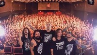Kini Philip bersama bandnya yakni Philip Anselmo and the Illegals langsung menuju Eropa untuk melanjutkan turnya itu. Dok. Instagram/philiphanselmo