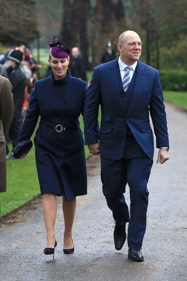 Seperti Meghan Markle dan Pangeran Harry, Zara dan Mike selalu bergandengan tangan di setiap kesempatan. Foto: Getty Images