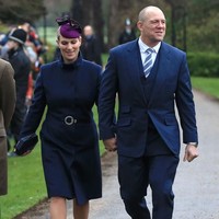 Seperti Meghan Markle dan Pangeran Harry, Zara dan Mike selalu bergandengan tangan di setiap kesempatan. Foto: Getty Images